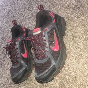 Nike air trail ridge sneakers